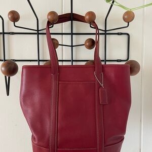 Elegant Red Leather Tote coach Bag